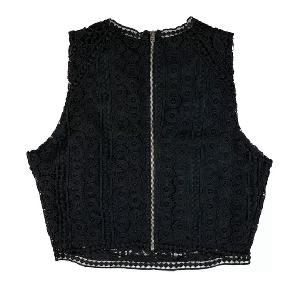 Abercrombie & Fitch geometric black lace sleeveless lined crop top - Picture 2 of 2